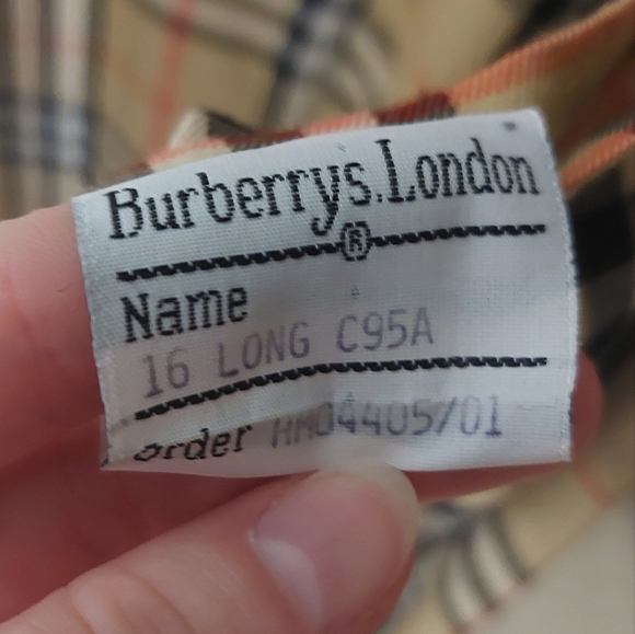 Burberry Trench Coat - VINTAGE - Picture 8 of 10